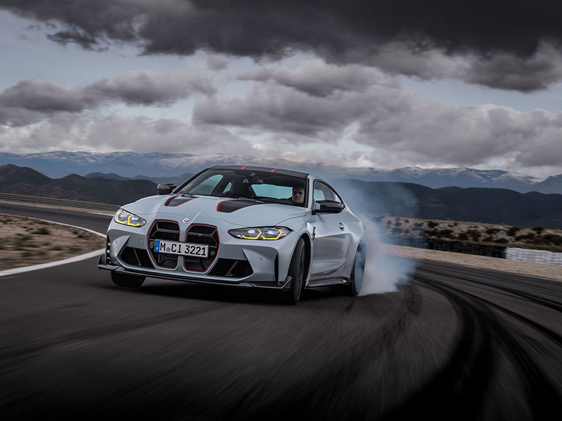 تمتع بقوة أداء متفوق وبقيادة خفيفة وسلسلة مع سيارة BMW M4 CSL في نسختها المتطورة